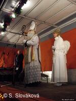 Z DĚNÍ VE MĚSTĚ