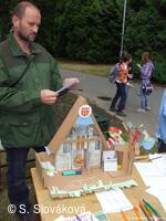 * Z DĚNÍ VE MĚSTĚ