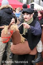 * Z DĚNÍ VE MĚSTĚ